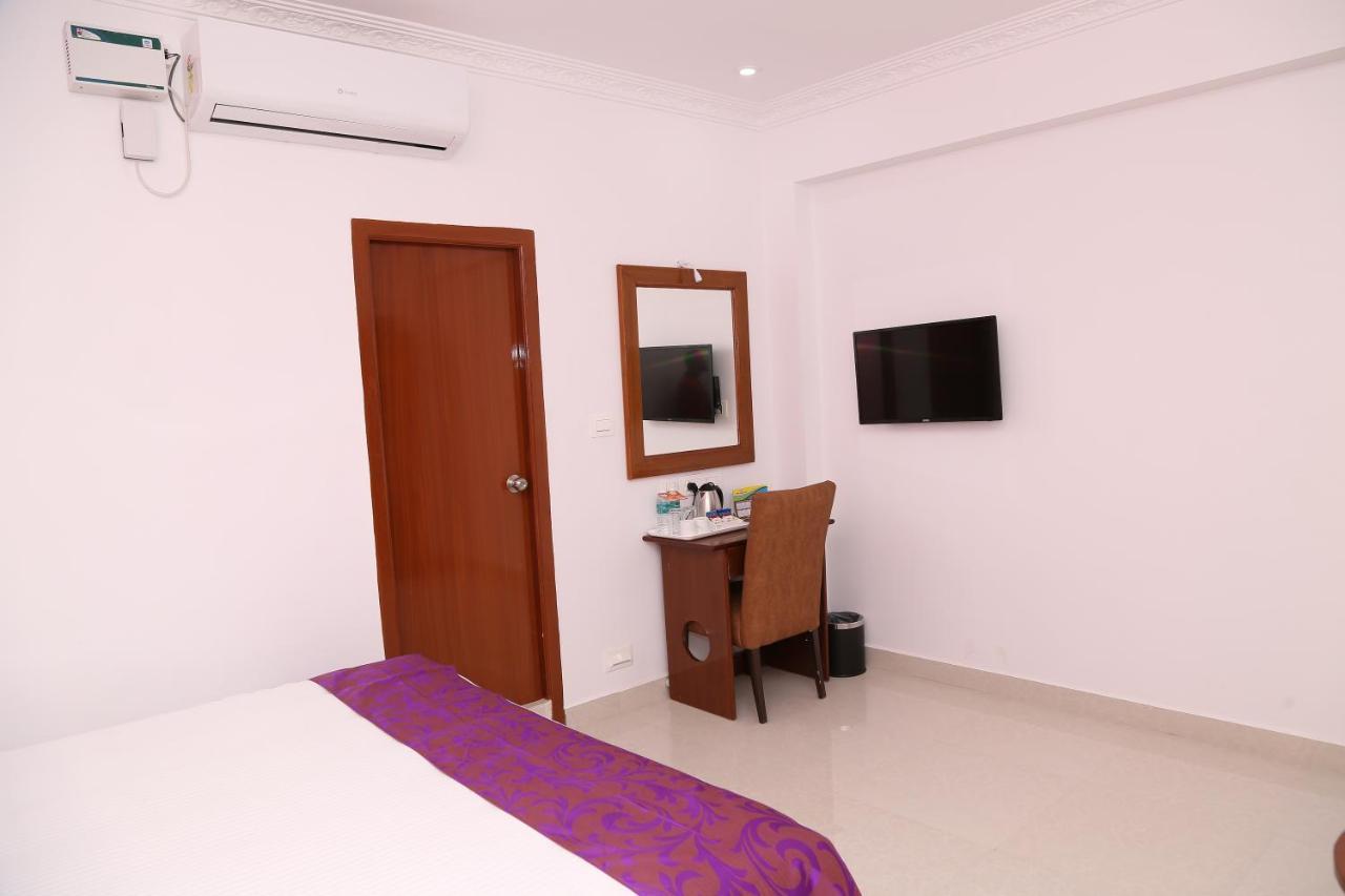 Sbk Park Inn Kanchipuram Ngoại thất bức ảnh