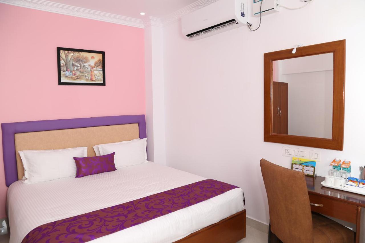 Sbk Park Inn Kanchipuram Ngoại thất bức ảnh
